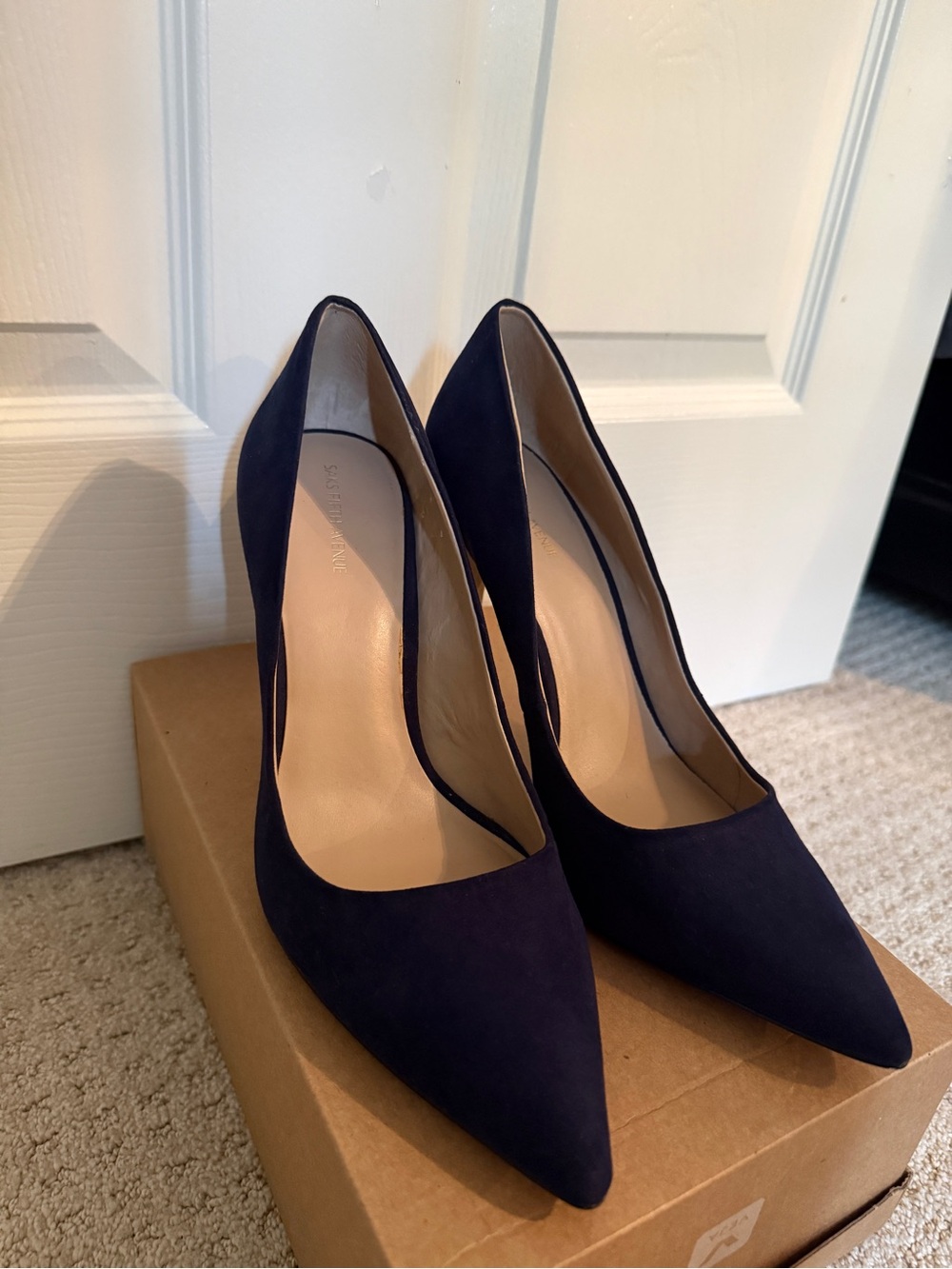 Saks Fifth Avenue Navy Suede Pointed Toe Pumps- size 10